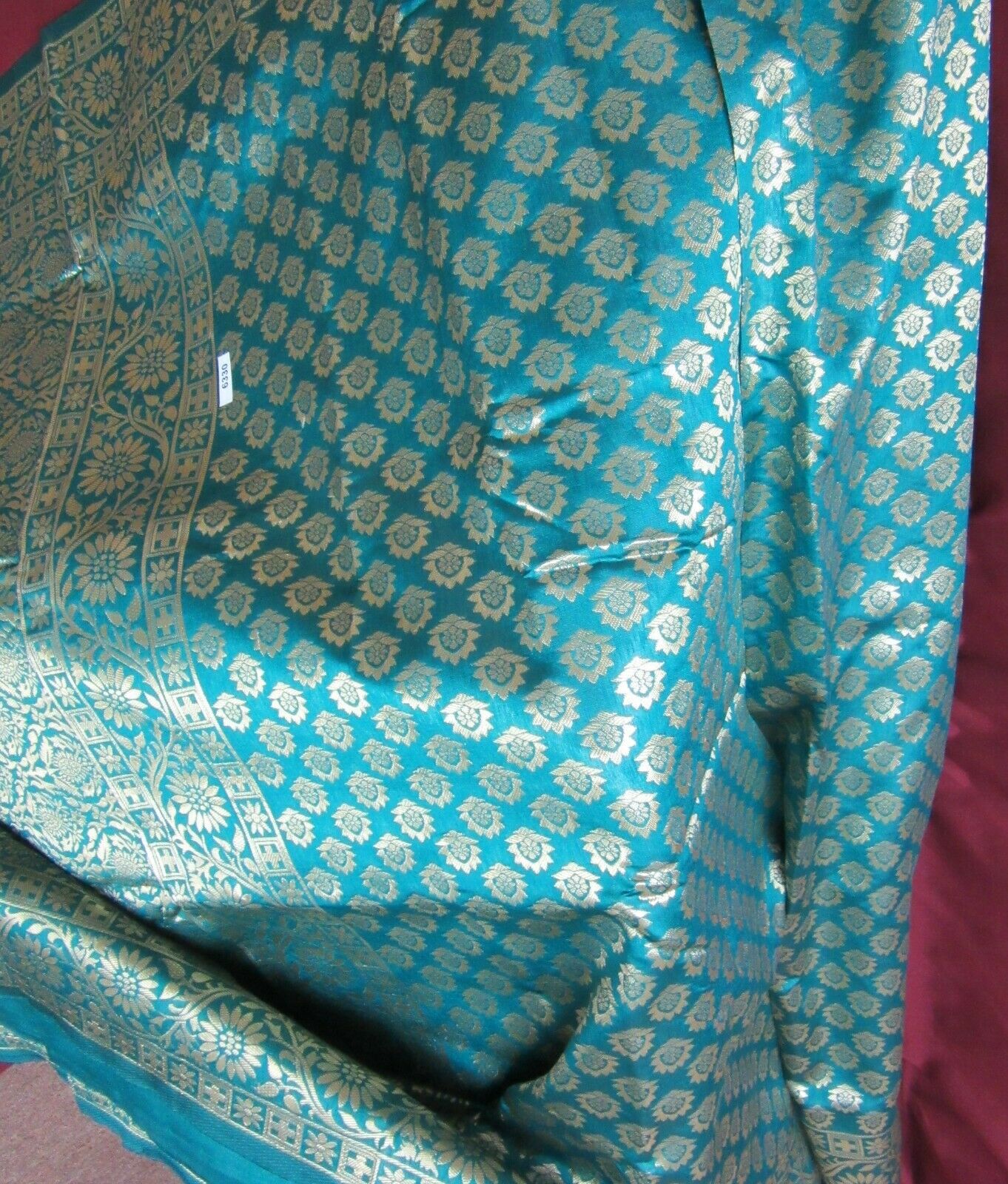 banarsi-silk-finish-golden-zari-kanjeeviram-saree-44213-buy-silk